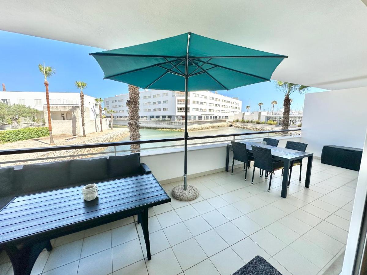 Lucky Star Marina Apartment, With Pool Lagos Exterior photo