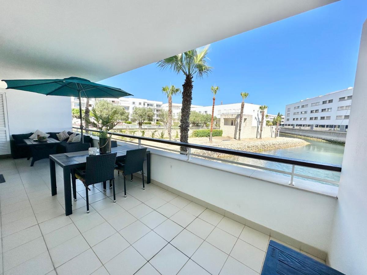 Lucky Star Marina Apartment, With Pool Lagos Exterior photo